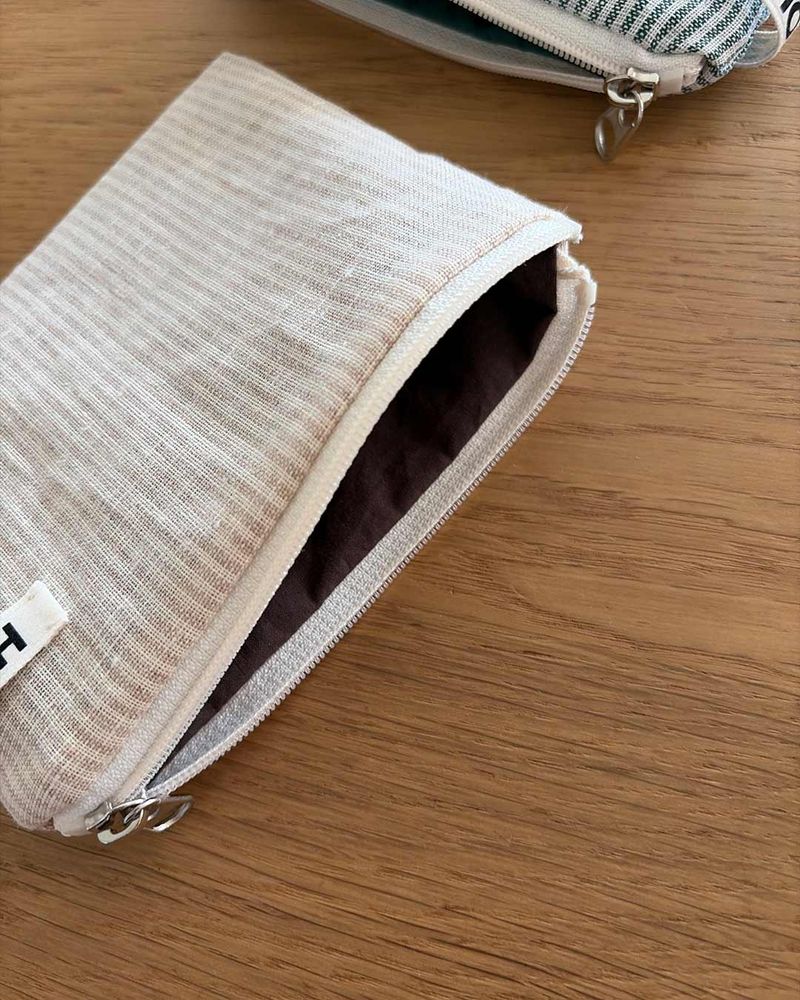Linen stripe flat pouch - beige , M size