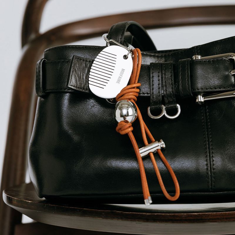 LEATHER COMB LAYERED KEYRING / BROWN