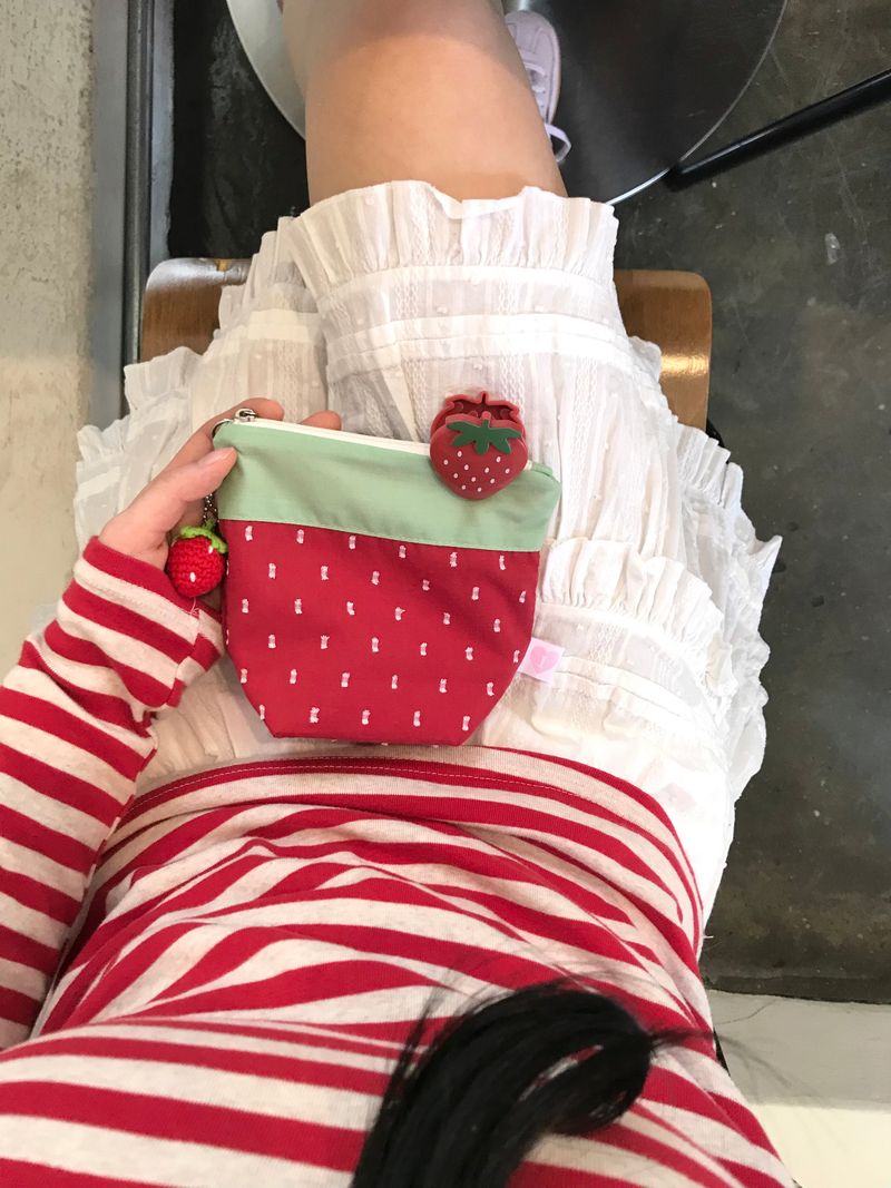 love berry pouch / 2 colors