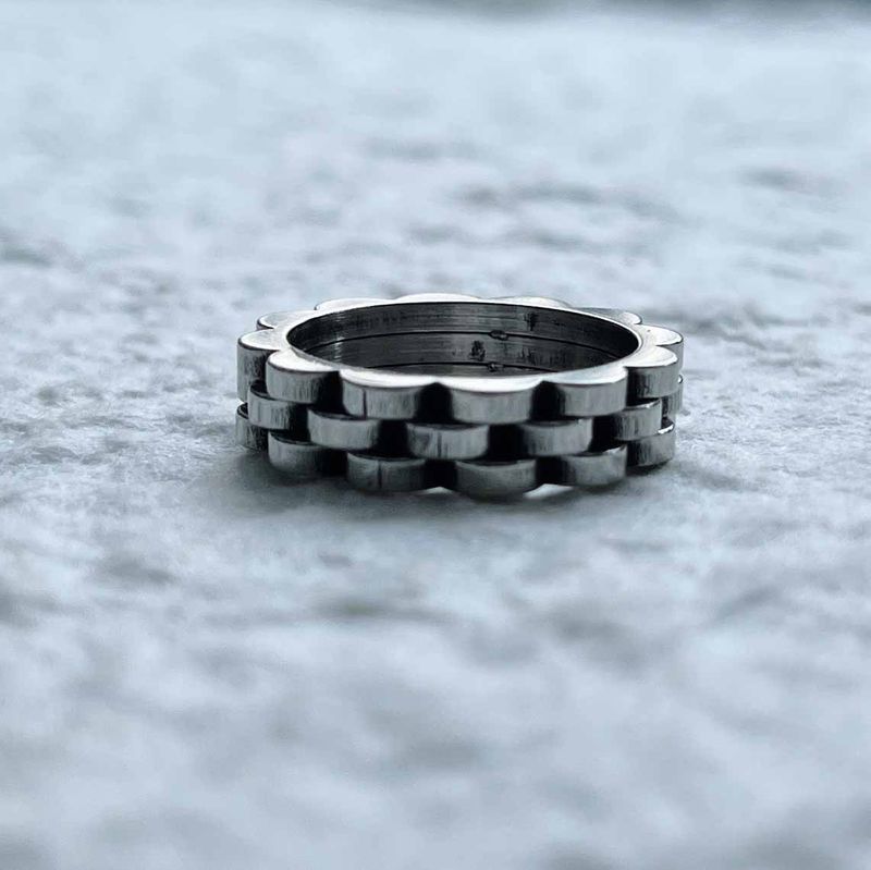 Triple Link Ring