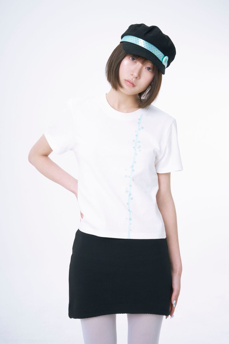 Innermuseum（インナーミュージアム）の「ドントビーブルーグリッターTシャツ(ICE MINT)（トップス）」