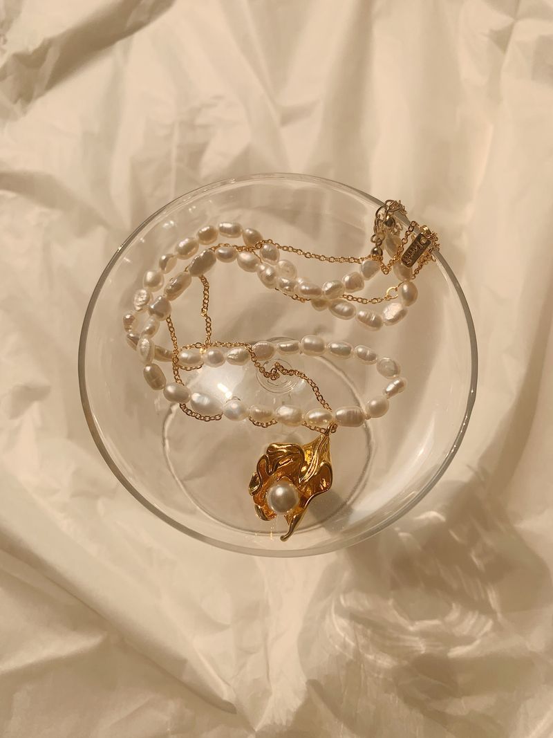 Sienna Pearl Shell Necklace