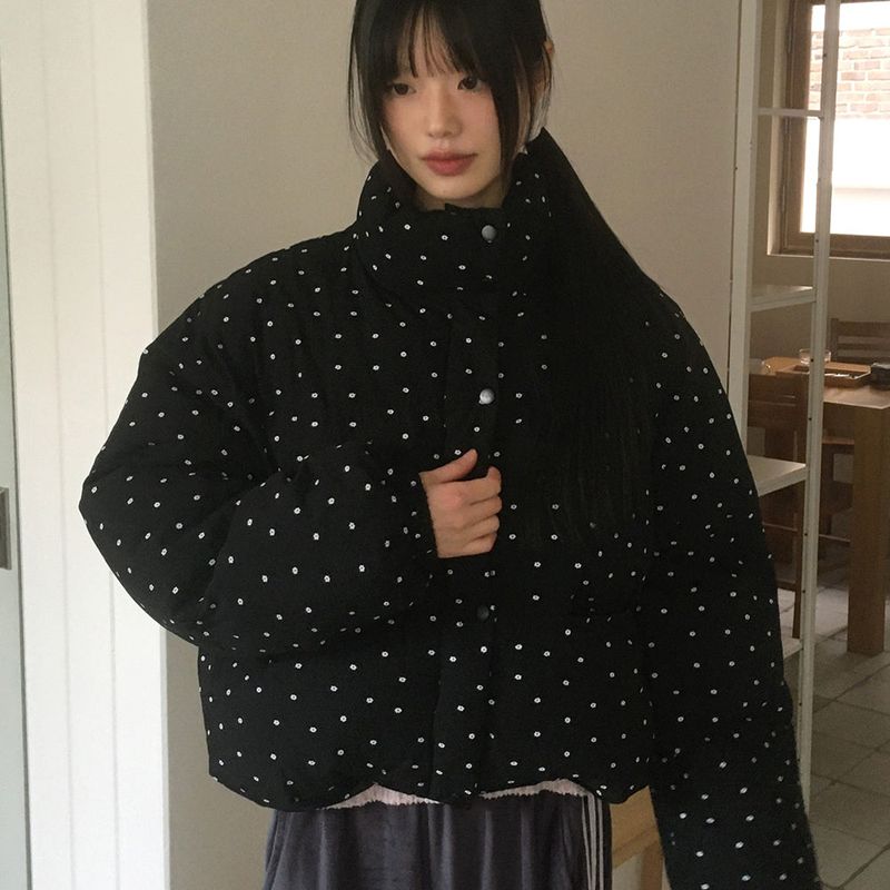 WONDER WONDER(ワンダーワンダー)の「Hamil Flower Dots Wellon Short Padded(Jackets/Outerwear)」