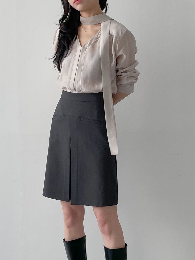 Kino Pleated Midi A-line Skirt