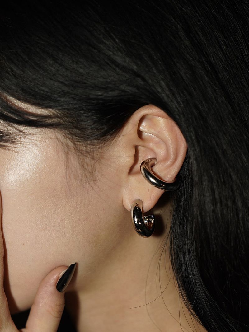 no.71 earcuff silver