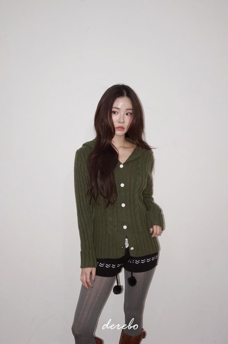 Graphic Knit Shorts