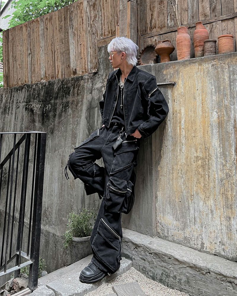 BLACK-WASH DENIM CARGO FLARE PANTS