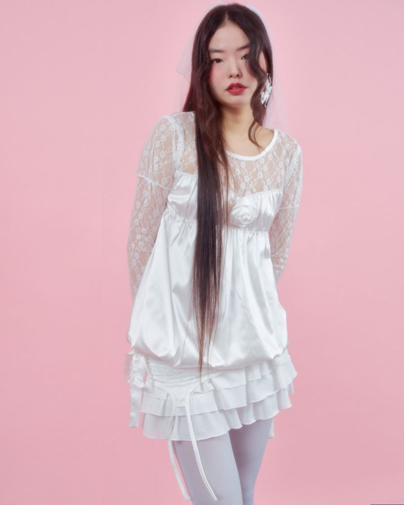 CORSAGE PUFF BLOUSE [IVORY]