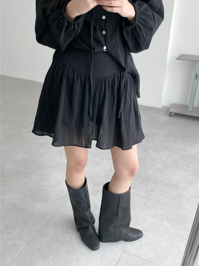 opening button blouse