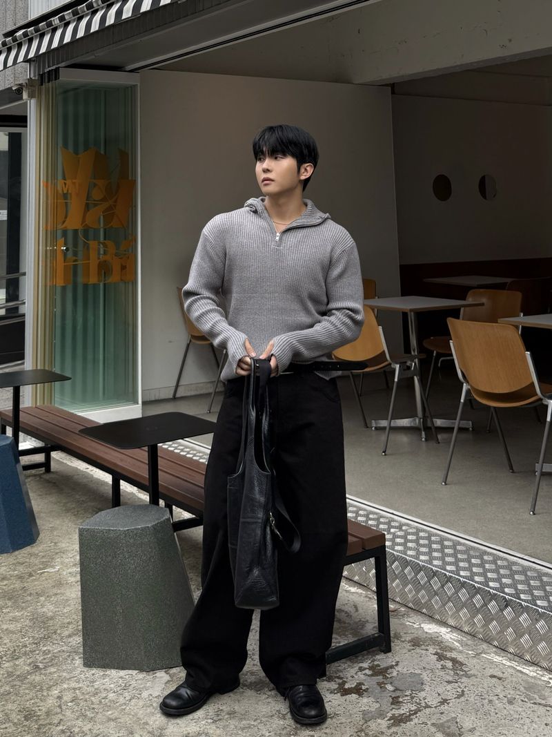 Tail hooded warmer knitwear