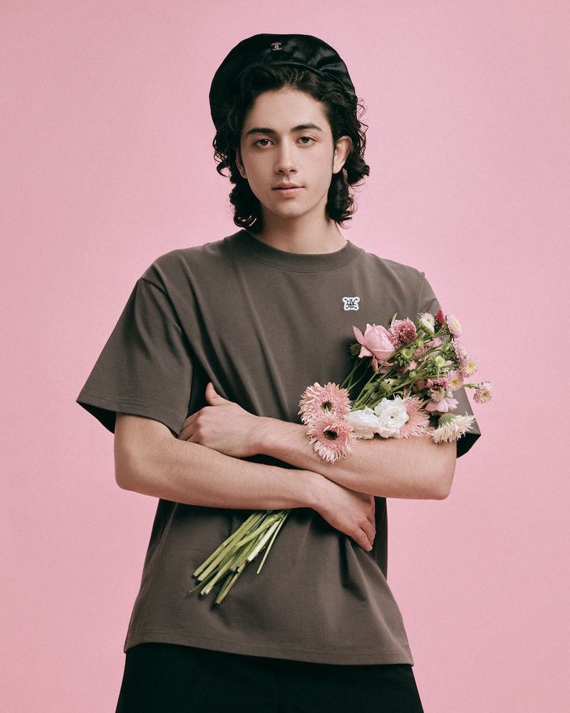 DVRK（ダーク）の「DVRK PRIVÉ SECRET JARDIN LOGO TEE - DARK GREY（）」
