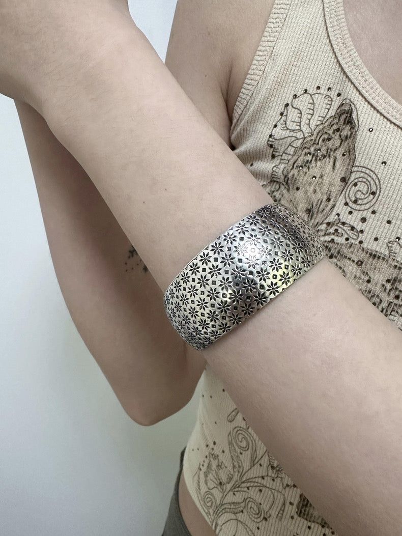 Ethnic flower bangle