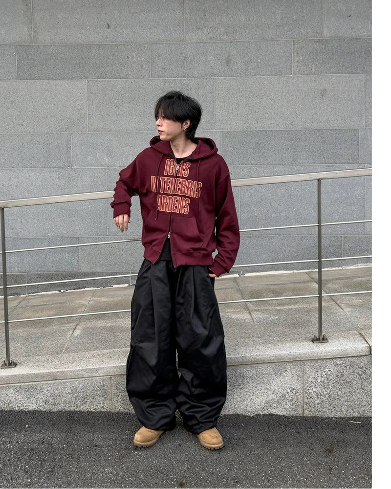 Ignel Lettering Crop Hoodie Zip-Up