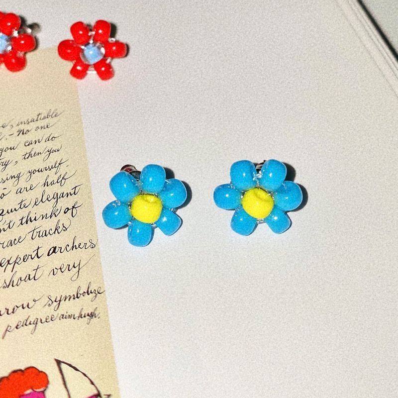Love or not（ラブオアノット）の「[MADE]Blue Bell Flower Beads Earing（Accessories）」
