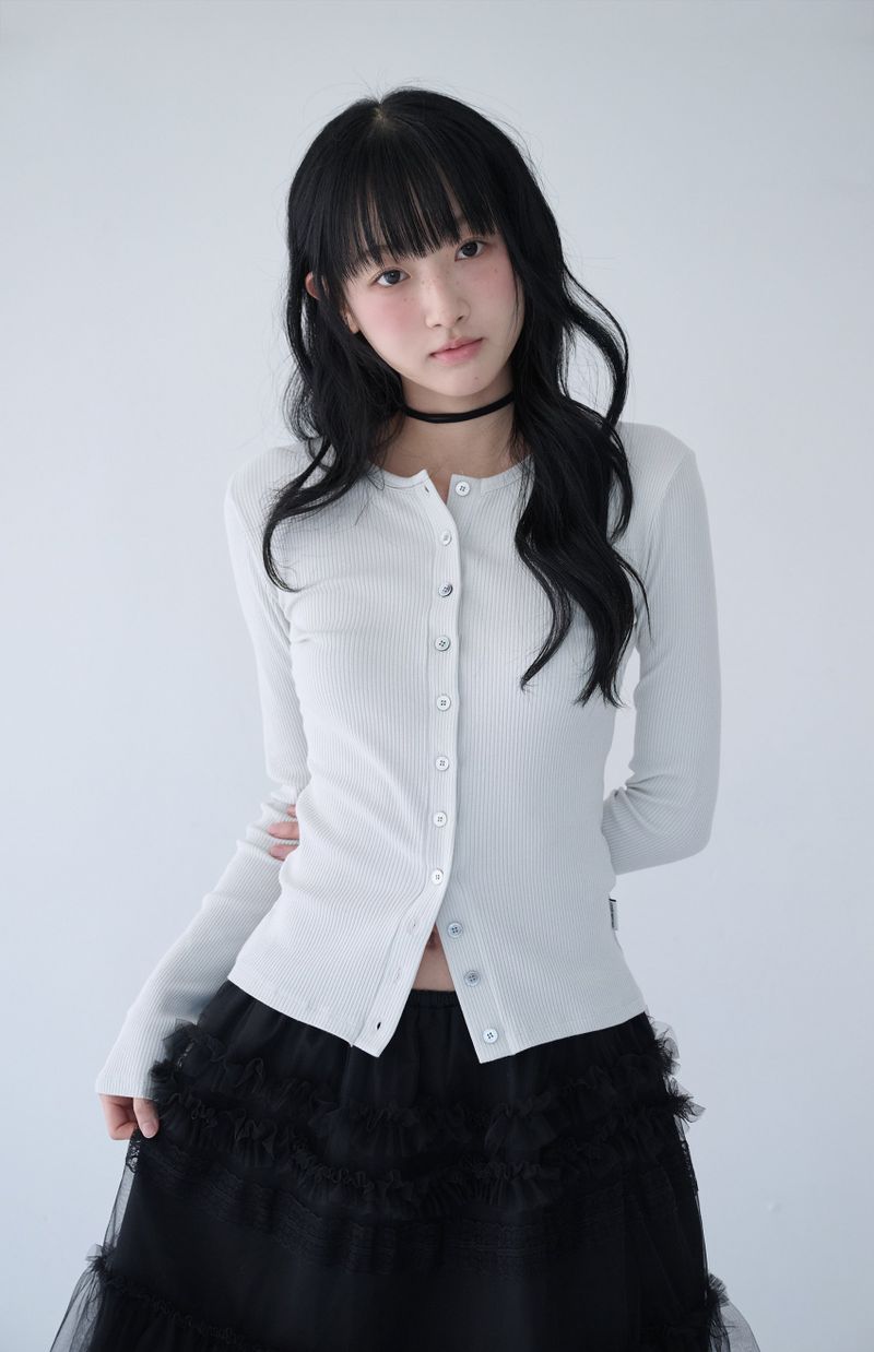BUTTON RIBBED CARDIGAN DUSTY WHITE