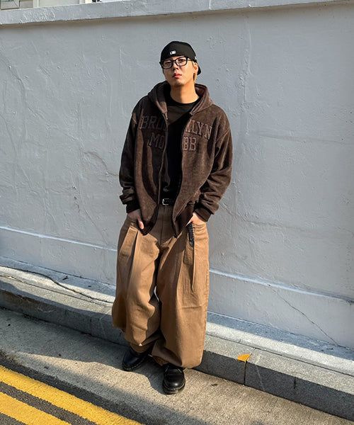 Wide Pleated Balloon Pants
