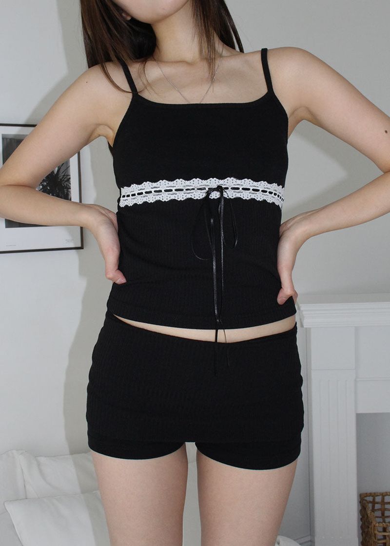 eon(イオエン)の「LACE RIBBON SLEEVELESS(Tops)」