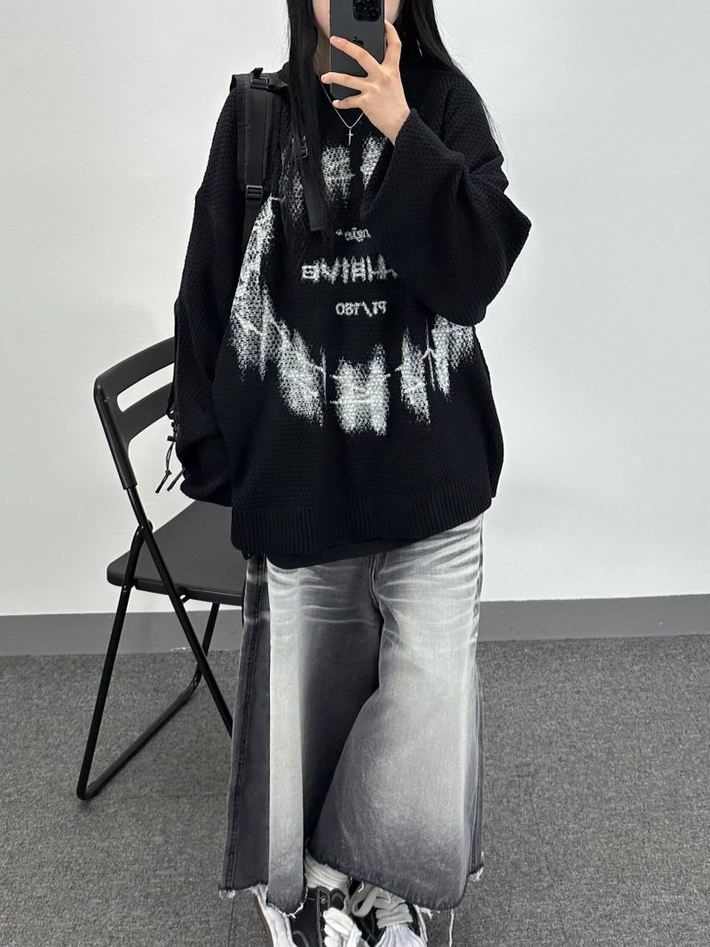 vertical embo half pants