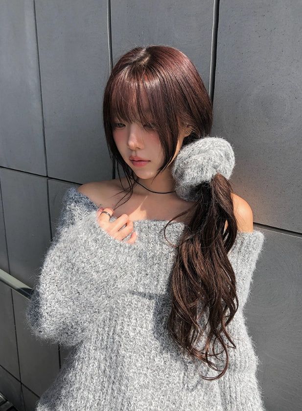 [Scrunchie Set] Nora Off-Shoulder Loose Knit