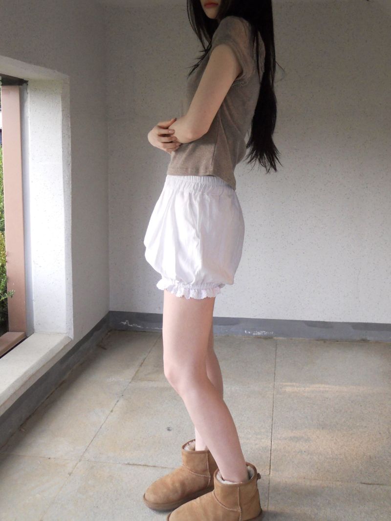 rosalie tee