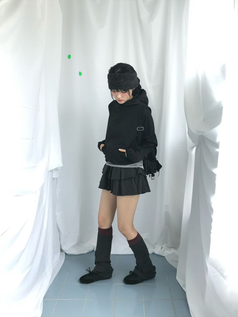 Soft terry dot windbreaker