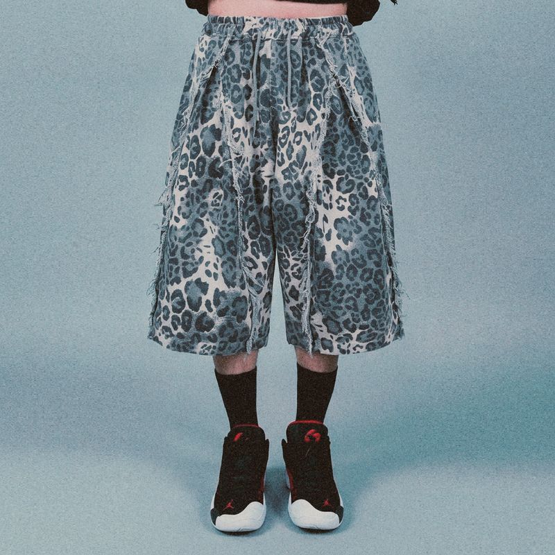 leopard grunge capri shorts_grey