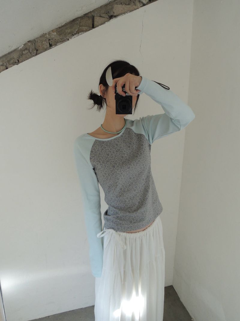 portraitseoul（ポートレイソウル）の「[prts made] フラワーベースボールTシャツ (ミントソーダ)（トップス）」