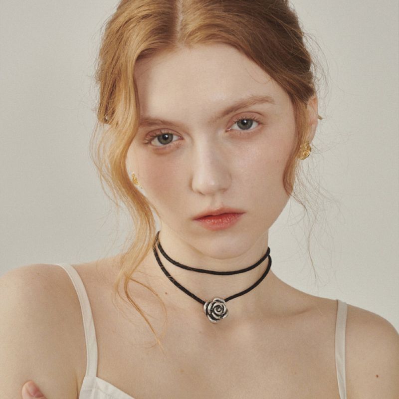 Signature Rose Choker