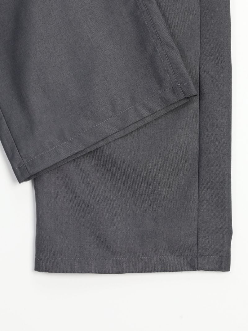 Avan straight rivet slacks