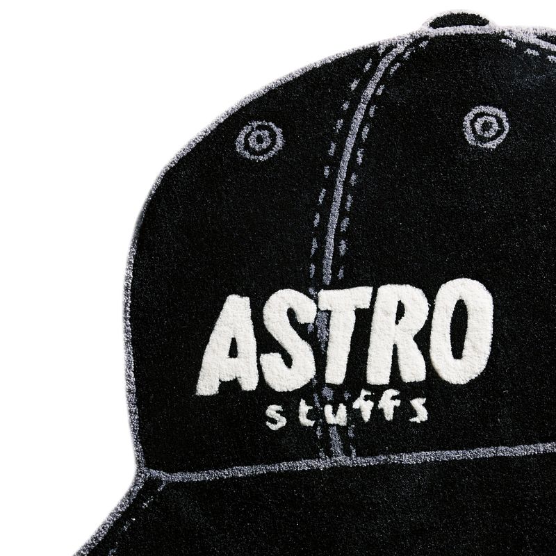 LOGO CAP RUG