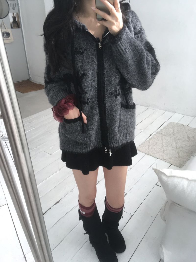 Meow Nordic Knit Zip-Up