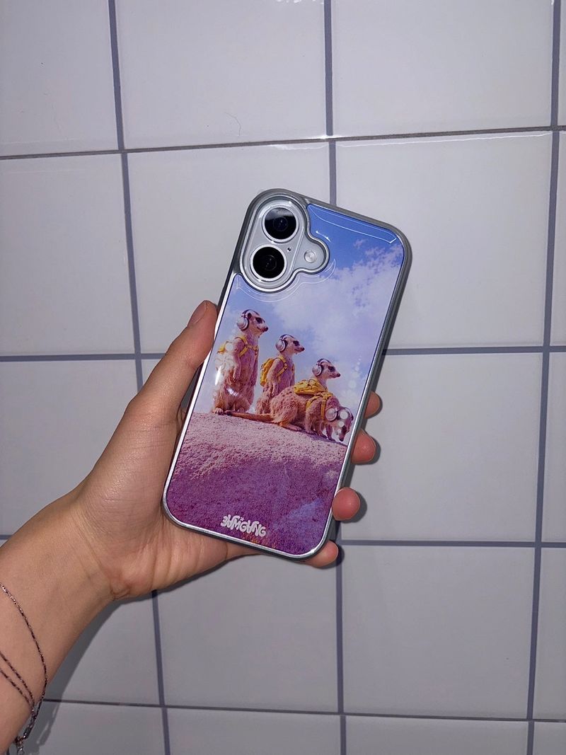 Furry Friends airpods case_Meerkat