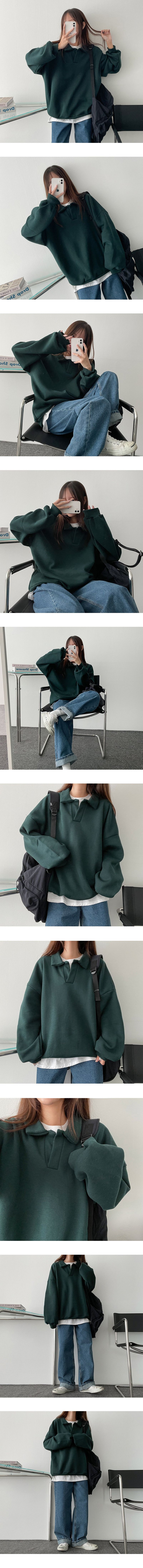 Napping turtleneck collar sweatshirt
