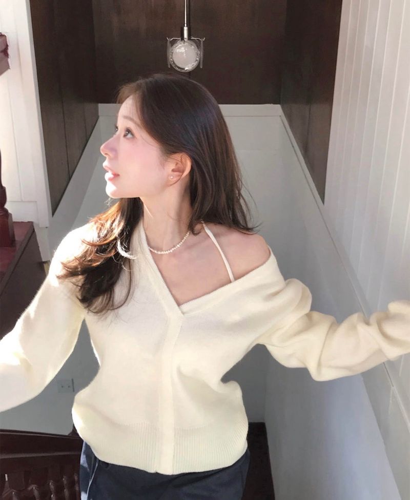 cloudemotion（クラウドエモーション）の「sidding v halter loose fit nt（Tops）」