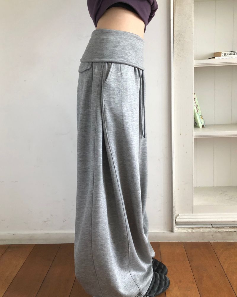 Juke Folding Oversized Pintuck Training Pants