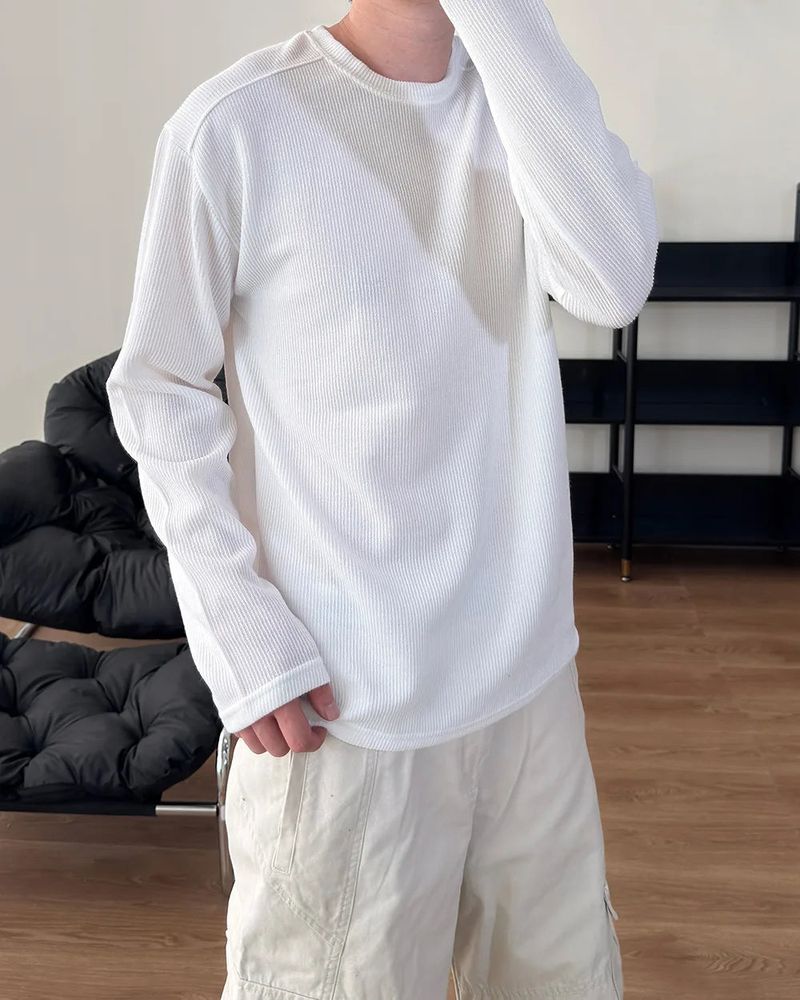 Roen wide cut shoulder knit