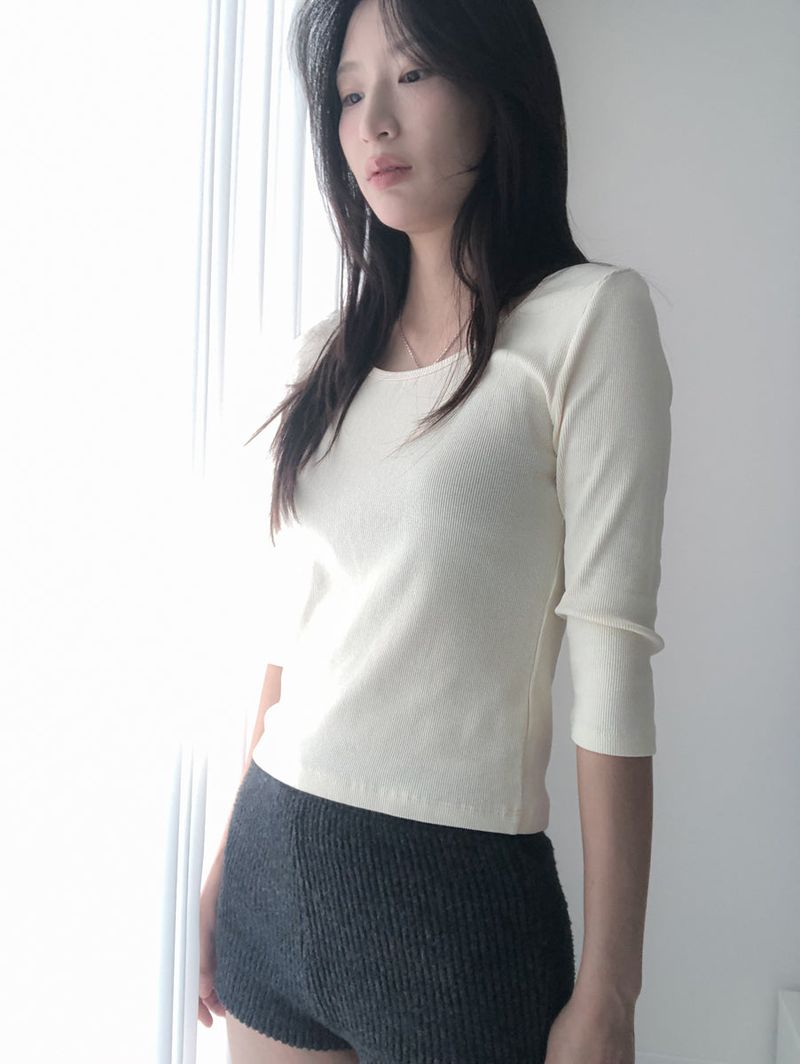 three-quarter tee (4c)