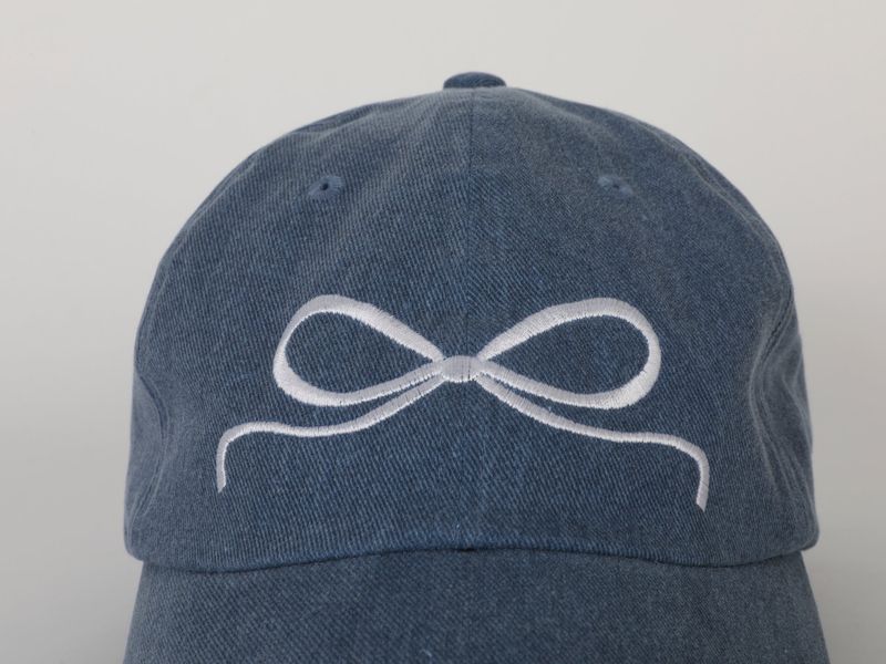 WHITE BOW EMBROIDERY CAP (DARK BLUE)