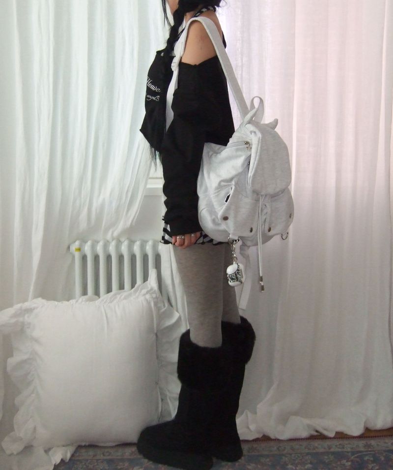 Devil Puff Backpack _ Soft Melange