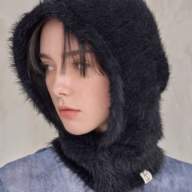 VA Square Label Hairy Balaclava / Black