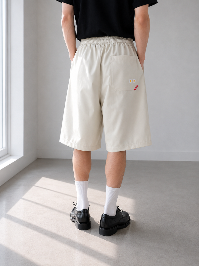 VENTIQUE（ベンティーク）の「VENTIQUE フラワーバミューダ刺繍パンツ 2color（パンツ）」