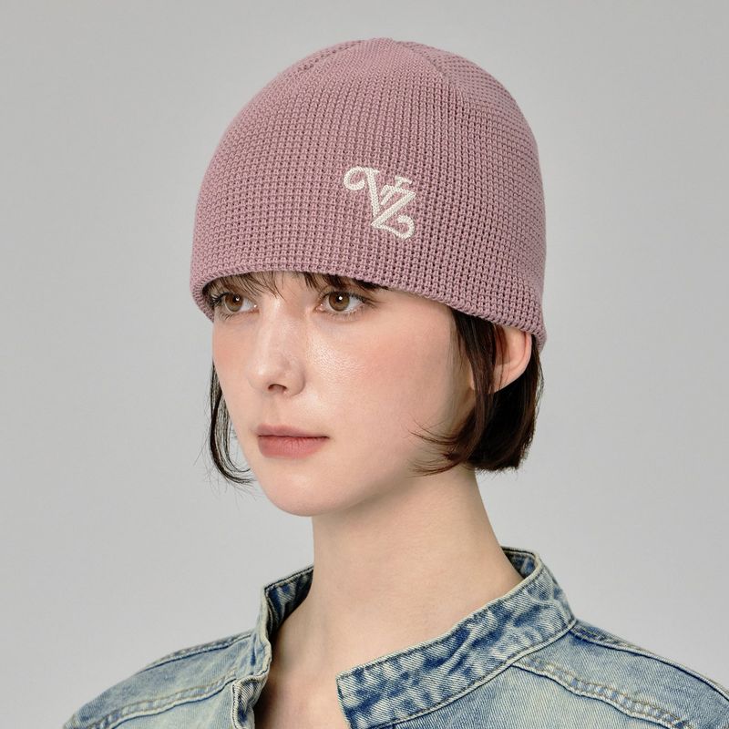 VARZAR（バザール）の「Leaf VZ Logo Waffle Beanie / Indie Pink（Hats）」