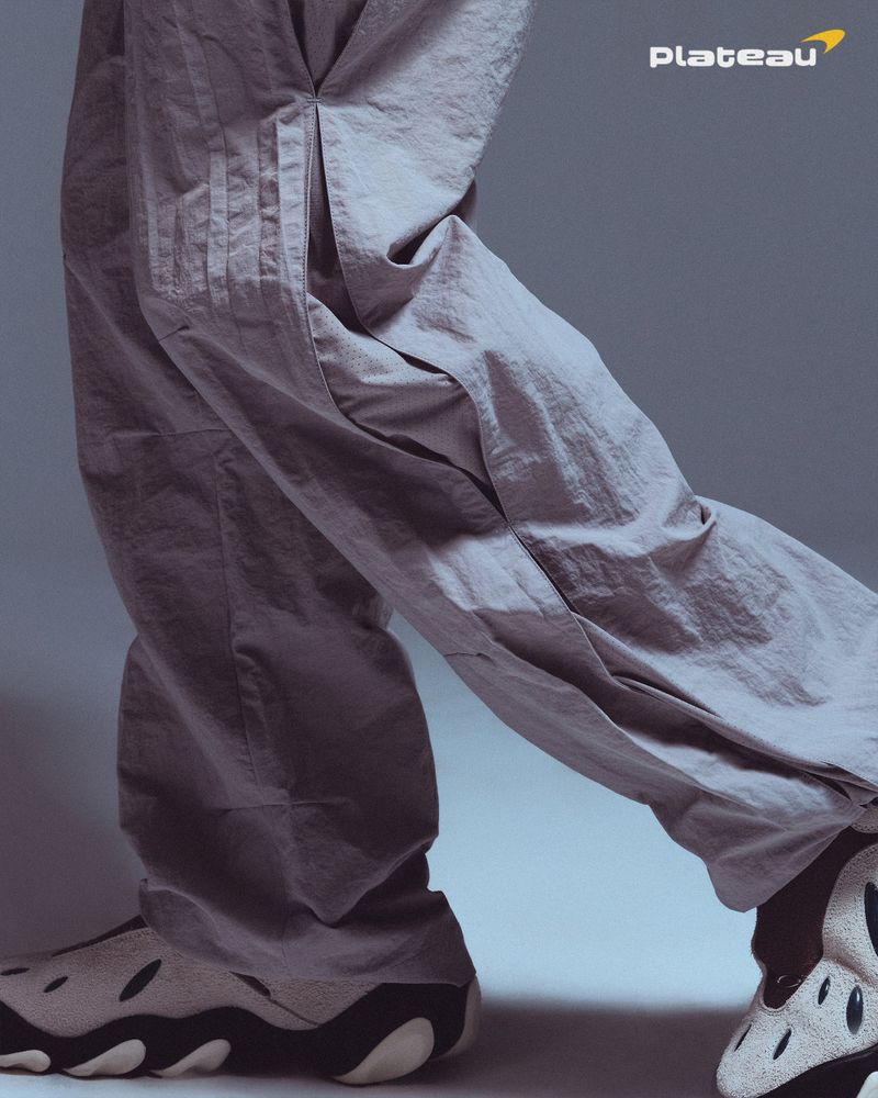 side mesh tucked pants