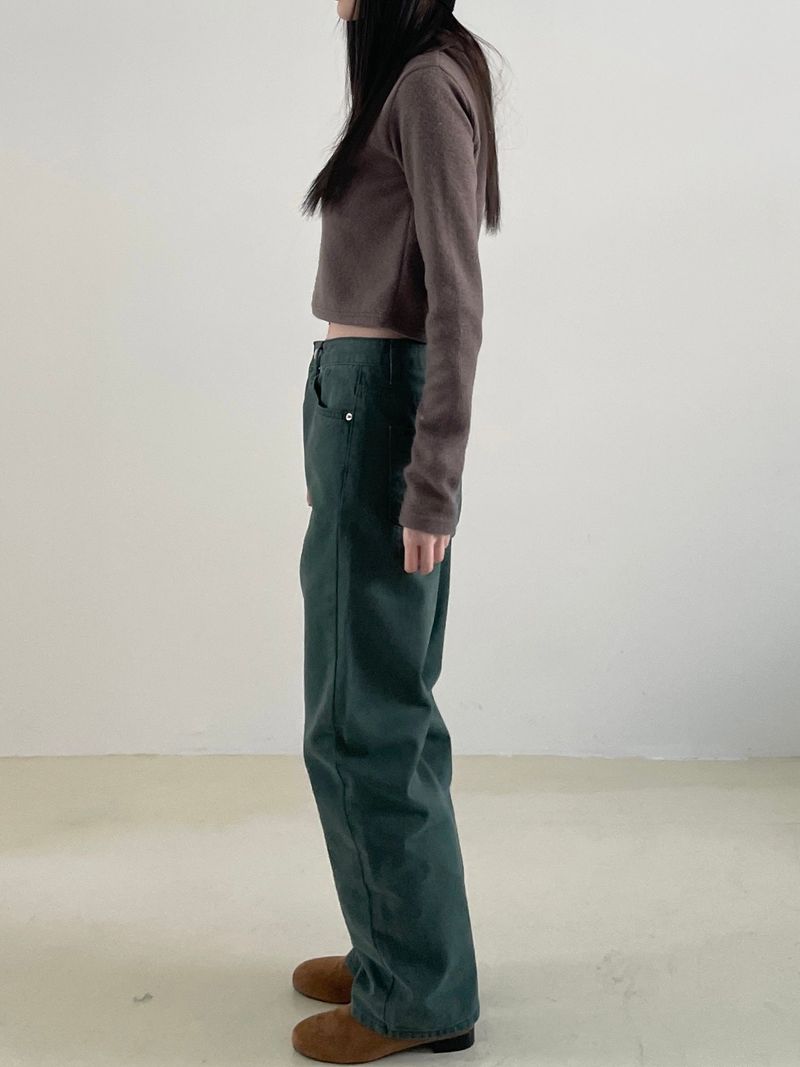 Recommend color semi-wide pants