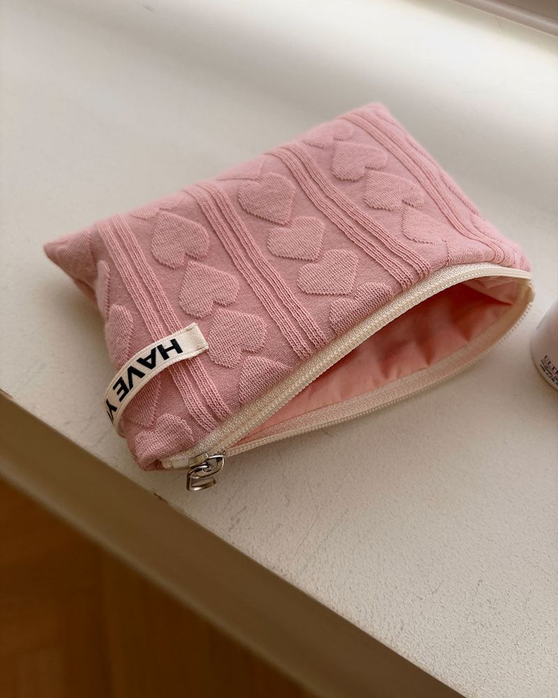 HAVE YOU EVER（ハヴユーエバー）の「Love embo flat pouch - pink , S size（Accessories）」