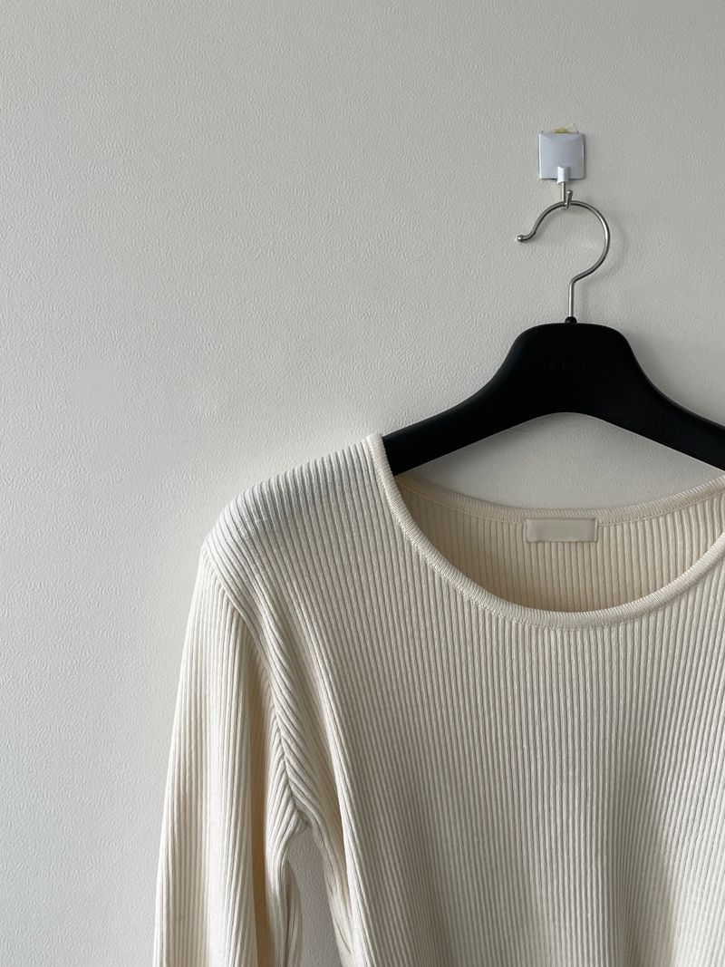 Tilda pleated U-neck Knit