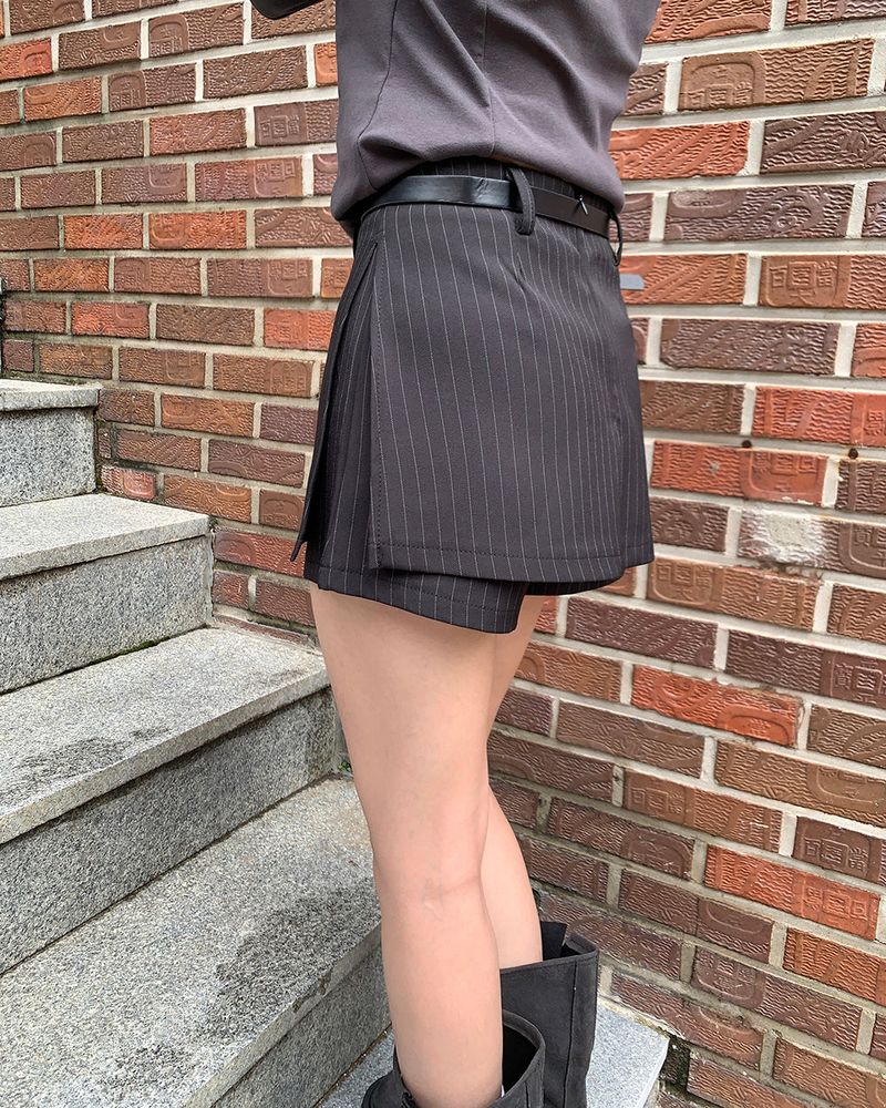 Nimu Stripe Pattern Belted Short Skirt Pants