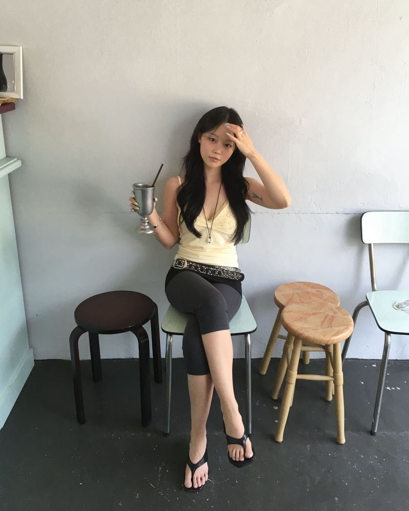 Stone stud belt