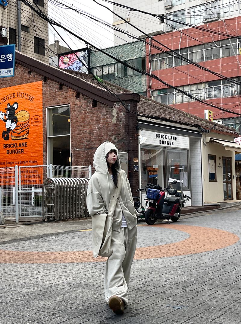 Rivet Pigment Hood Zip-Up