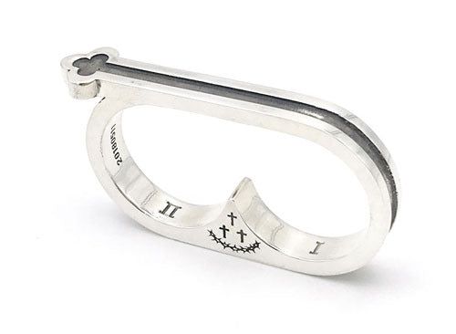 KNUCKLE RING